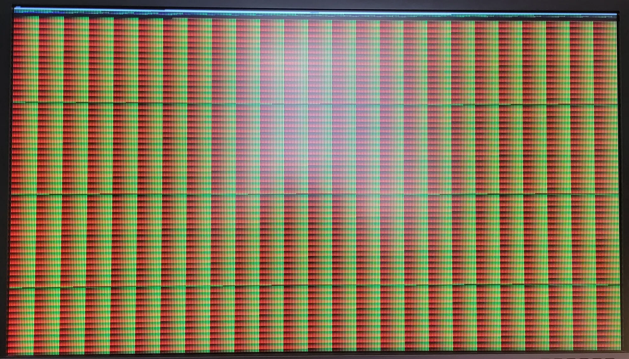 Image of a corrupted output of the GPU, trying to boot windows